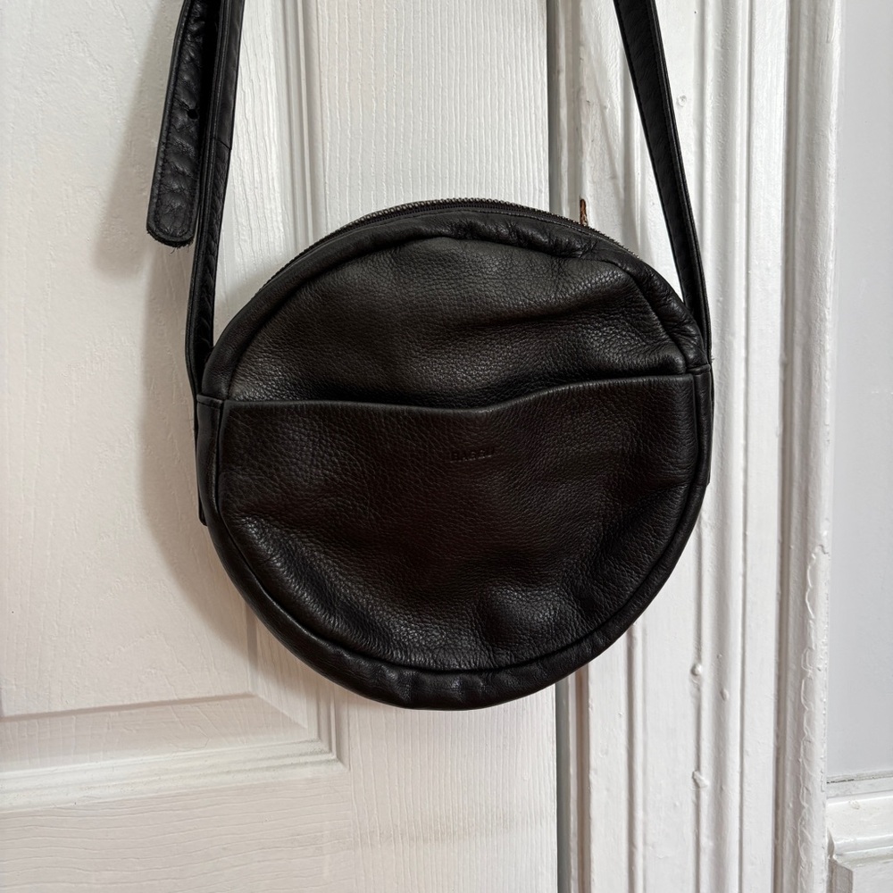 Baggu Black Round Leather Crossbody Bag - Picture 2 of 8